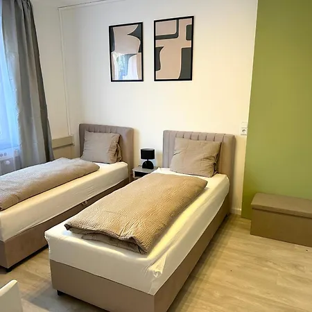 Hostel Primestay N8 *