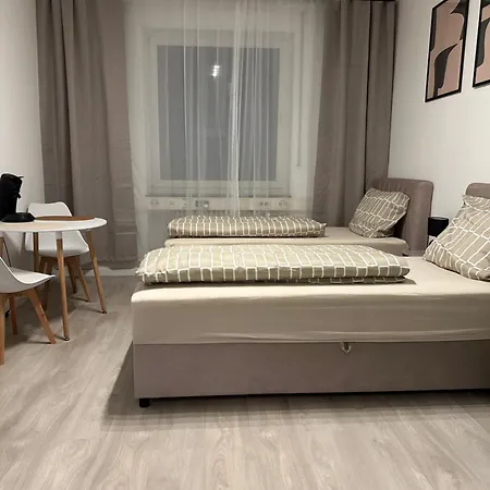 Hostel Primestay N8 *