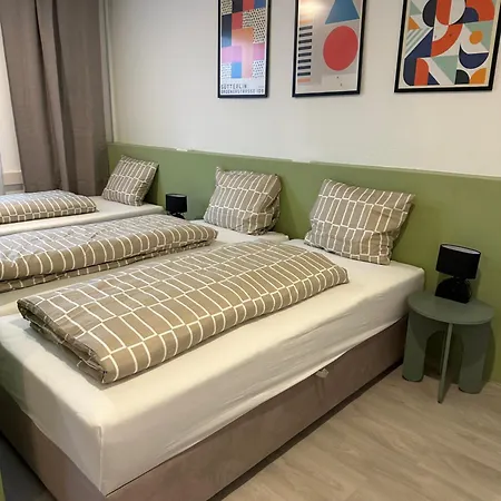 ホステル Primestay Parking Wifi Kitchen ニュルンベルク